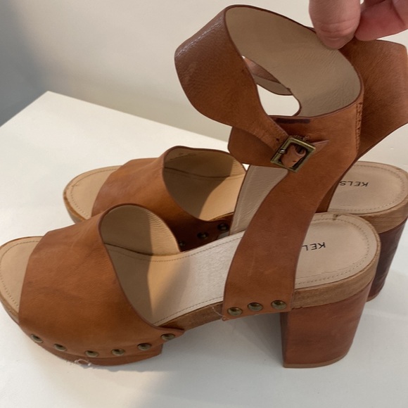 New Kelsi Dagger heel. Size 11. Distressed leather - Picture 3 of 14